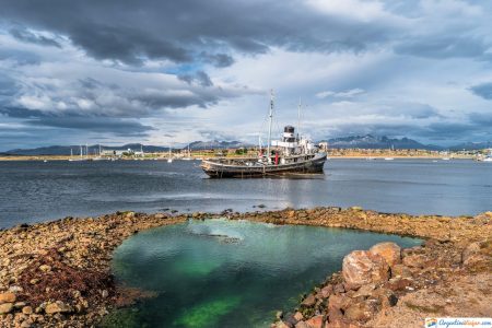 barco hundido en ushuaia